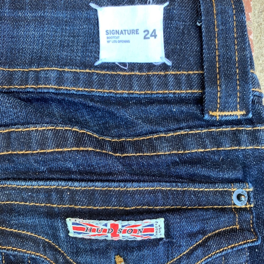 Hudson signature bootcut flare dark wash jeans - Picture 9 of 16